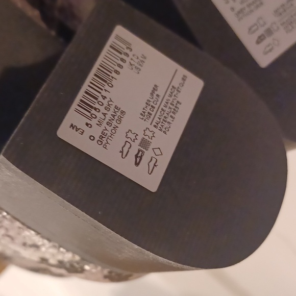 New Clarks Boots Size 9.5M Mila Sky Leather Ankle Snakeskin Zipper Gray Black - Picture 14 of 15